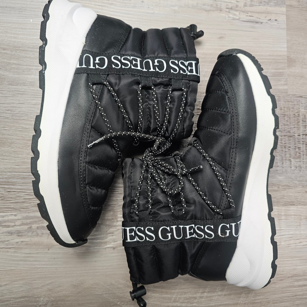 GUESS Chilly Womens Size 7 Black Quilted Puffer Snow Boots Logo Apres Ski Winter